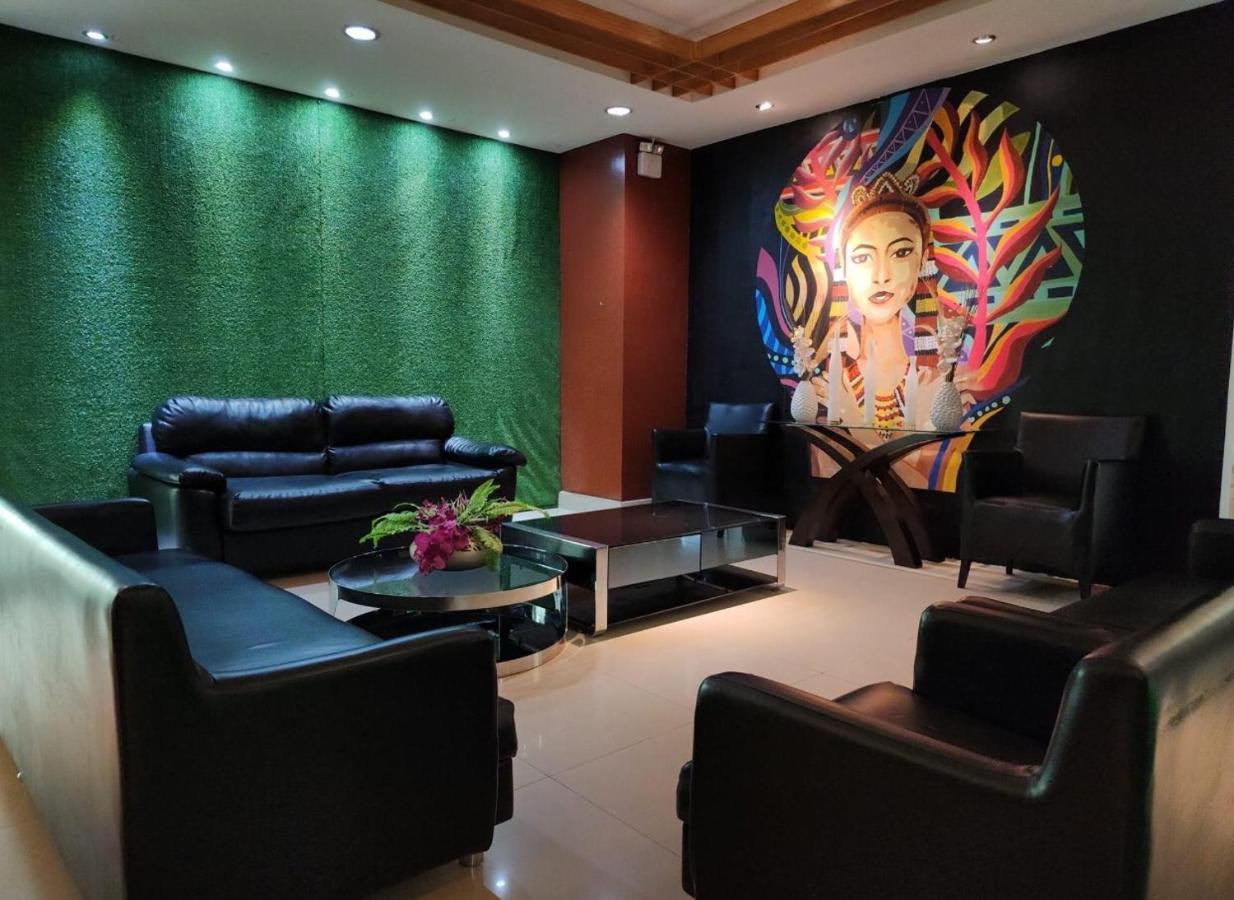Greenwindows Hotel Davao City 외부 사진