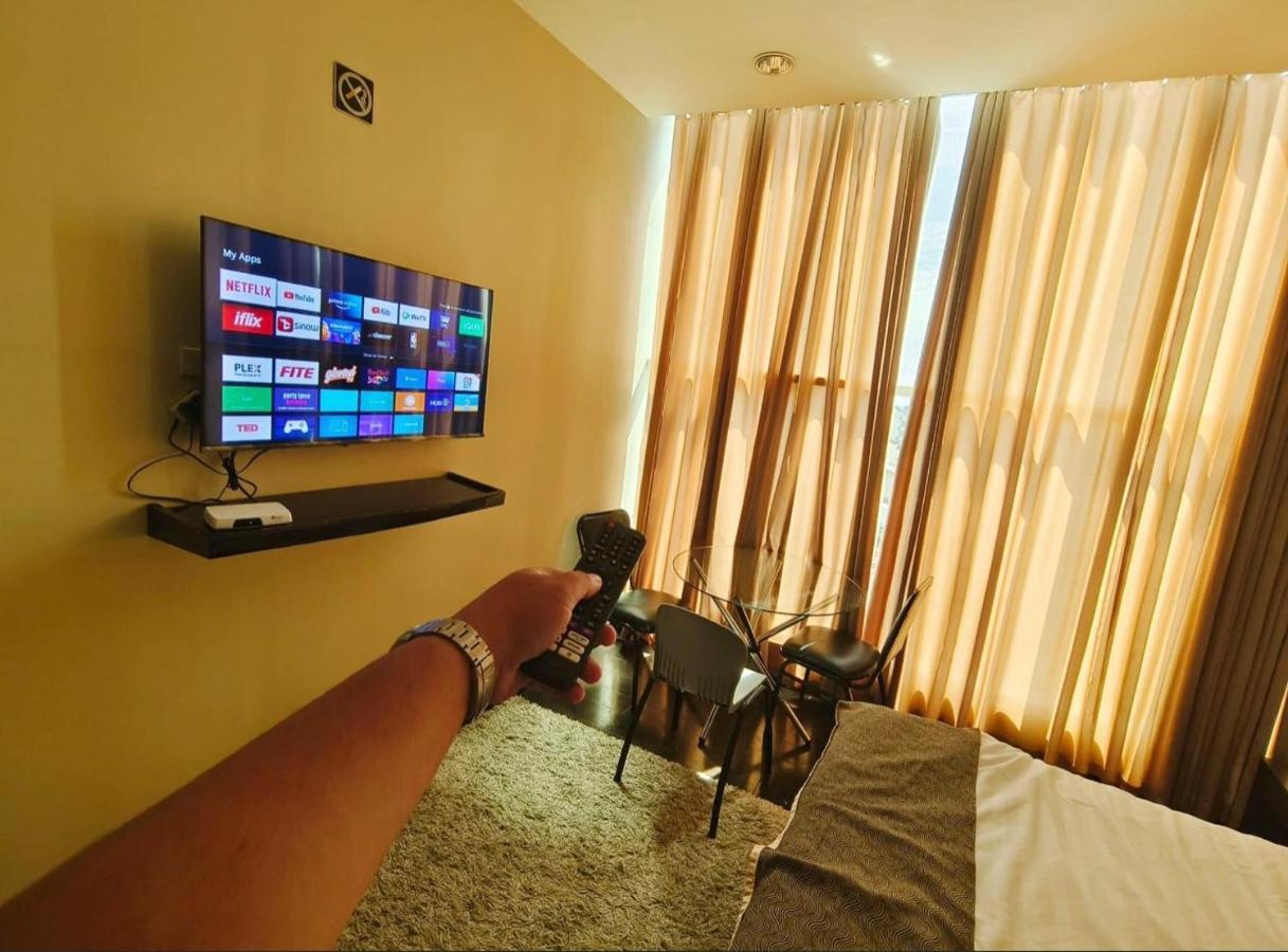 Greenwindows Hotel Davao City 외부 사진