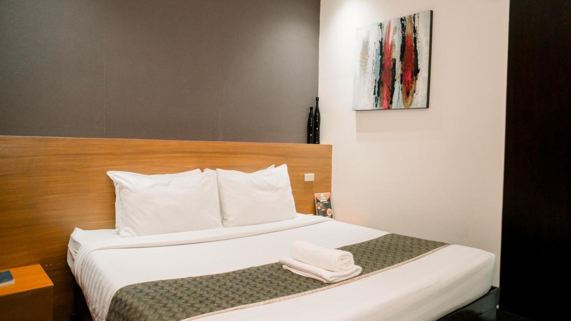 Greenwindows Hotel Davao City 외부 사진